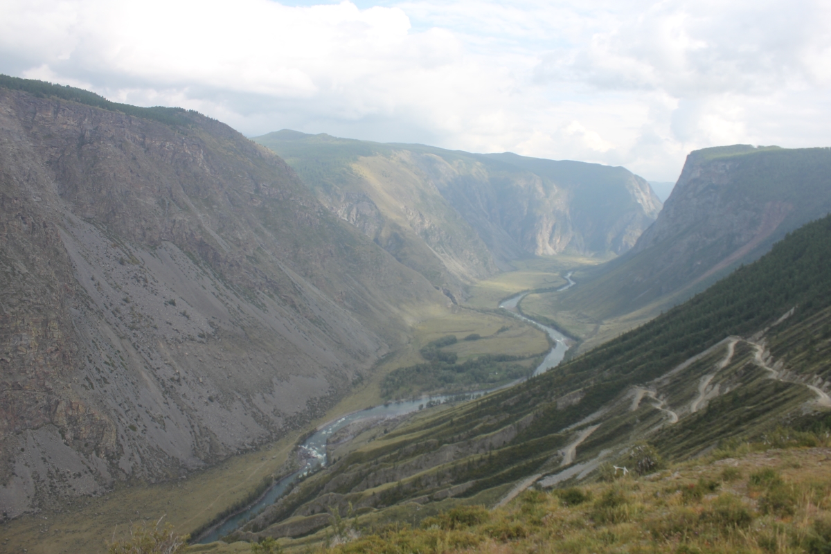 Серпантин на склоне Кату-Ярык. Фото: Недолужко А.В.
