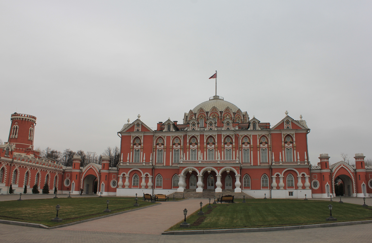 Дворец путевой дворец в москве
